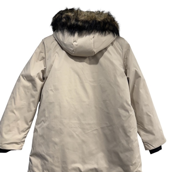 Faux Fur Mid-Length Hooded Parka with Large Pockets. NWT - Picture 9 of 14
